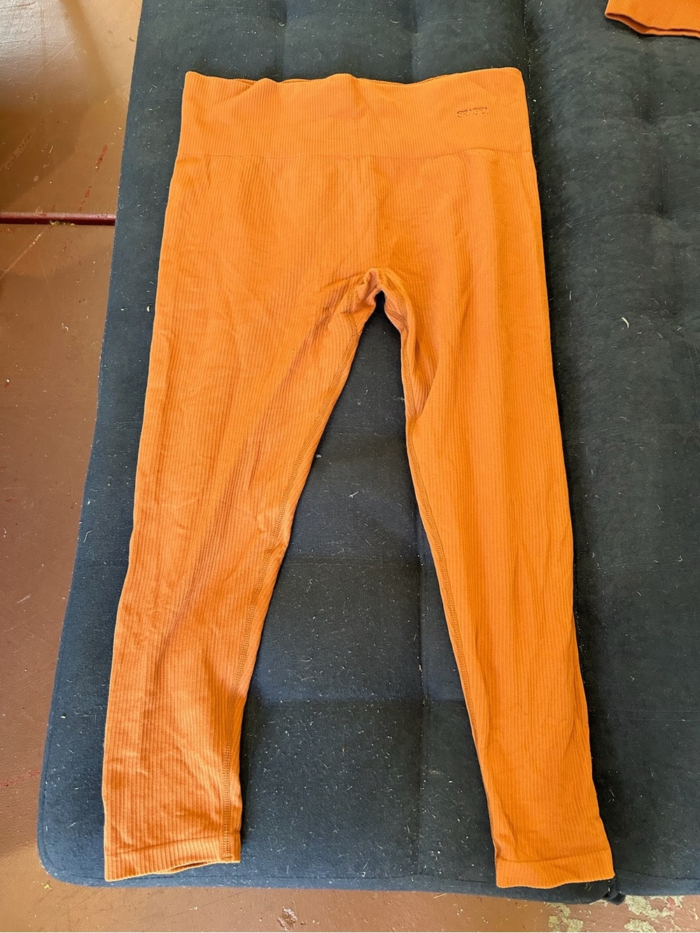 Saisei Ribbed Active Set Top in Rust - Picture 4 of 8